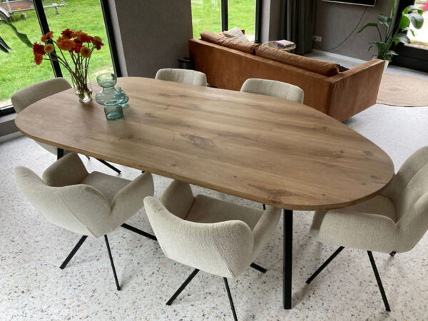 Eiken organische tafel