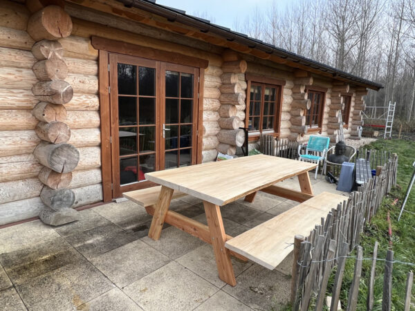 Boomstam picknick tafel van Populieren hout