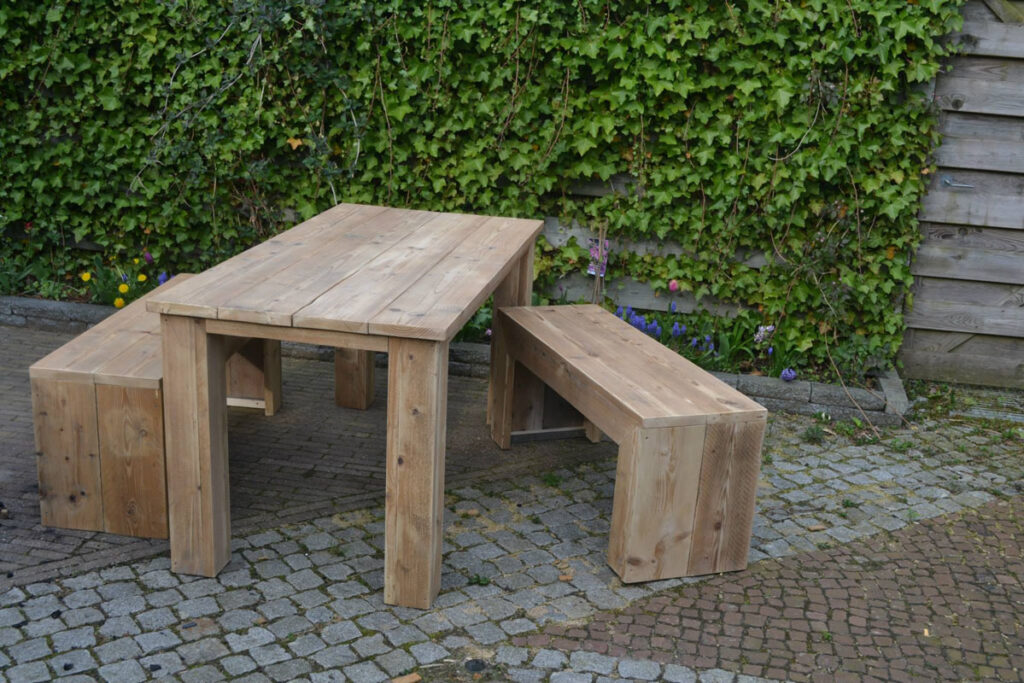 Tuintafel 1