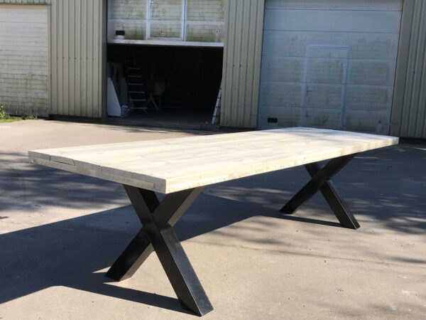 Steigerhouten tafel met stalen poten - Afbeelding 2