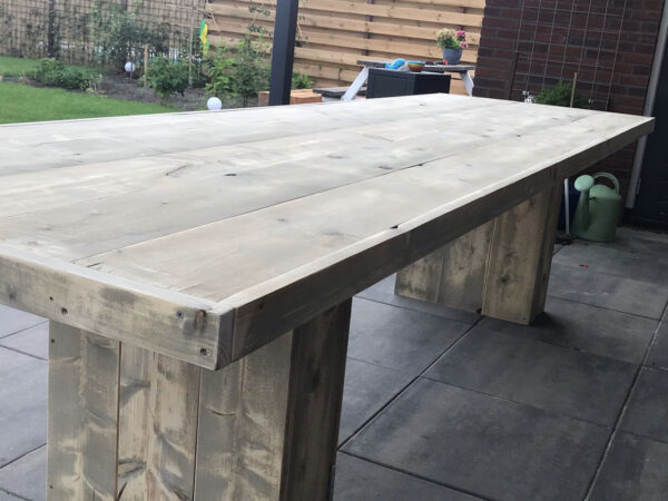 Steigerhouten tafel met staanders - Afbeelding 2